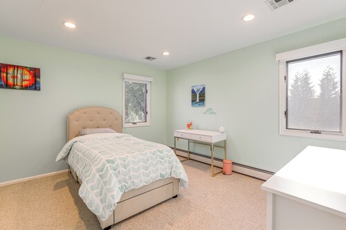 New Jersey Home w/ Private Office & Backyard Oasis