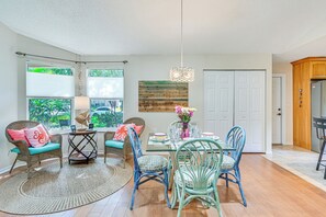 House (3 Bedrooms) | Interior - New Port Richey Home w/ Charcoal Grill Near Hiking (New Port Richey)