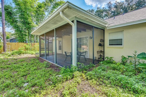 New Port Richey Home w/ Charcoal Grill Near Hiking