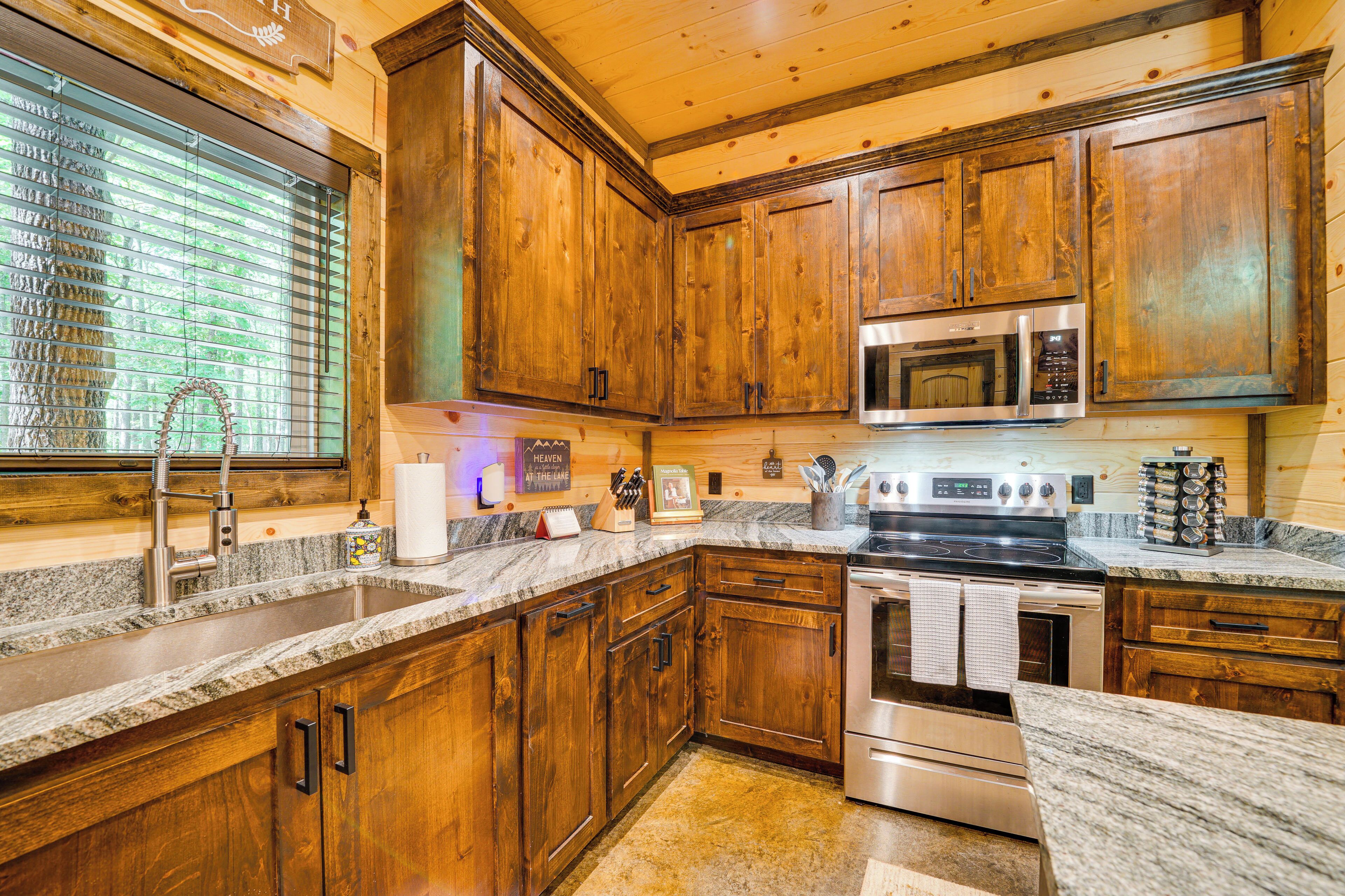 House (4 Bedrooms) | Interior