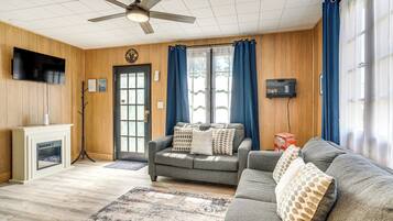 House (1 Bedroom) | Interior