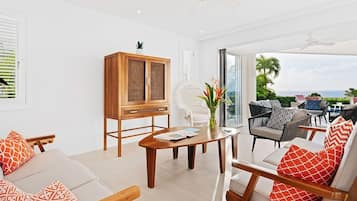 Villa, 3 Bedrooms | Living area