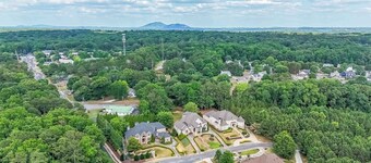 Kennesaw Cottage