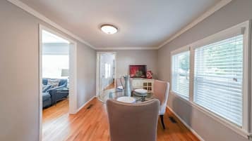 House, 2 Queen Beds, Fireplace, Garden View (Kennesaw Cottage) | Living area | 75-inch flat-screen TV with digital channels, TV