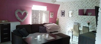 Beautiful, Quite and Modern Flat, Near the Nature and Railway Station