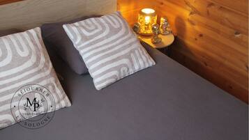 2 chambres, lit parapluie, Wi-Fi gratuit, draps fournis