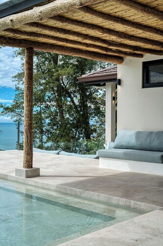 Panoramic Oceanview design villa - Jacuzzi - Concierge service - Security