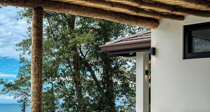 Panoramic Oceanview design villa - Jacuzzi - Concierge service - Security