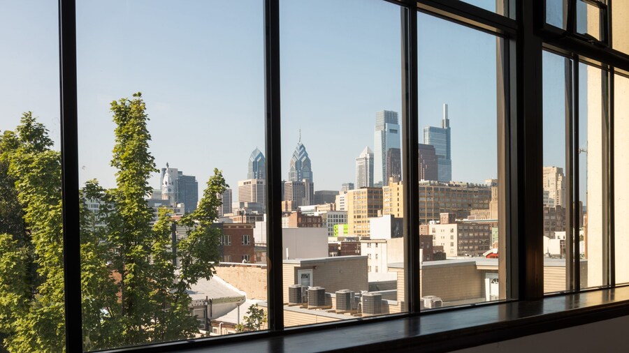 Sosuite 2BR Apt w Balcony W D Gym On-site Bar