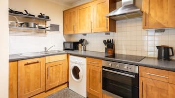 Apartment | 2 bedrooms, iron/ironing board