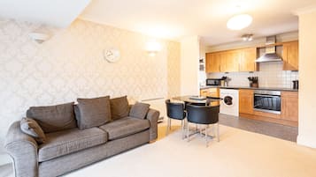 2 bedrooms, iron/ironing board