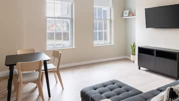 Apartment | 1 bedroom, iron/ironing board