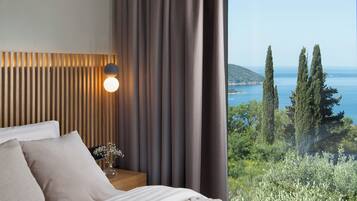 6 bedrooms, in-room safe, iron/ironing board, free WiFi