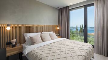 6 dormitorios, caja fuerte, tabla de planchar con plancha y wifi gratis