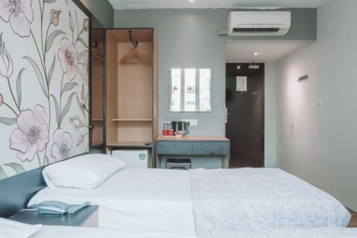 Wi-Fi de cortesia, roupa de cama