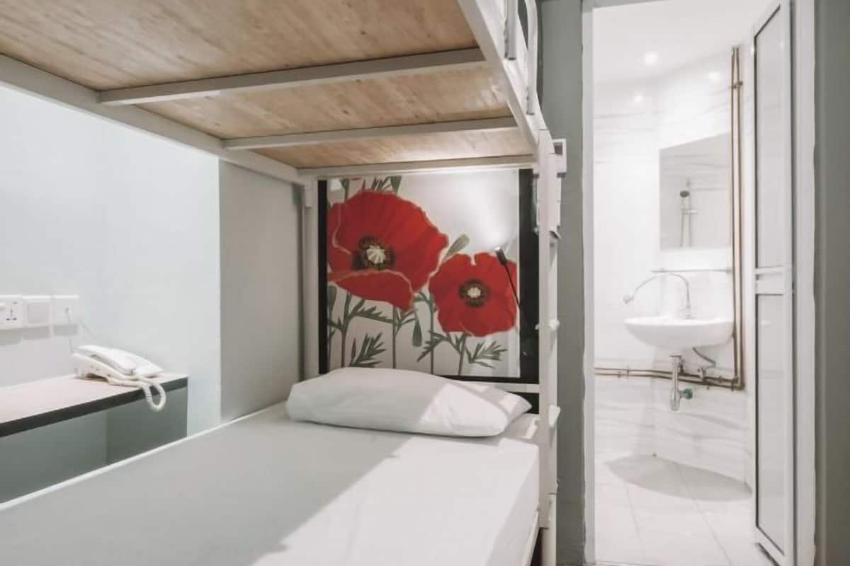 Wi-Fi de cortesia, roupa de cama