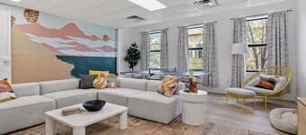 Juniper Presents: City View Loft - Metro Style Downtown Loft near Harbor & Beach