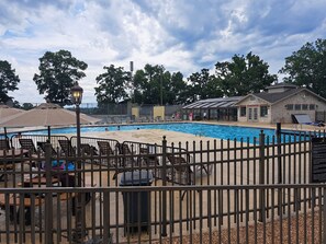 Pool - Pet friendly 2-bedroom condo in enjoyable Branson with AC, fitness room , Pools (Branson)