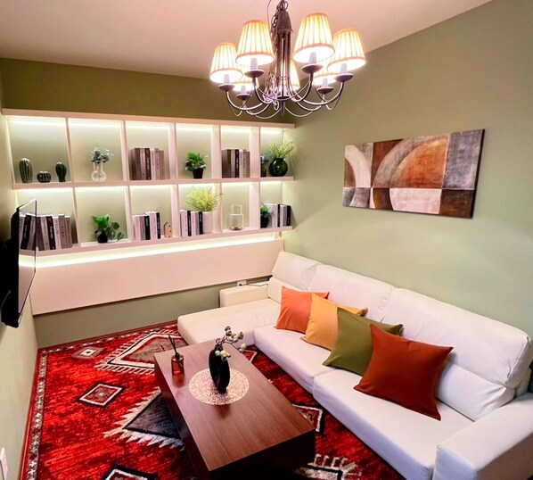 Basic Apartment | Interior - Sky Building Umeda (Osaka)