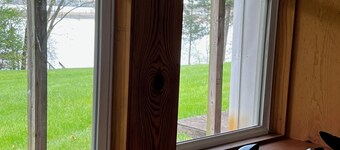 🔥 Lake Wissota Lakefront · King & Queen Beds• Fast WiFi • Cable • Grill