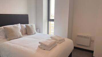 2 chambres, fer et planche à repasser, lit parapluie, Wi-Fi