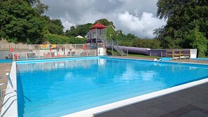 Innenpool, Außenpool