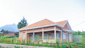 Apartment, 2 Bedrooms | Exterior