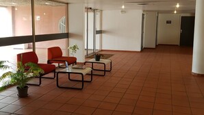Unclassified image, 4 of 13, button - Charming Air-Conditioned Apartment with Pool & Parking, Close to Port and Beach (Cap d'Agde)