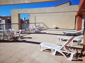 Terrace/patio - Charming Air-Conditioned Apartment with Pool & Parking, Close to Port and Beach (Cap d'Agde)