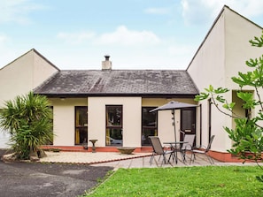 Exterior - 2 bedroom accommodation in Llanteg, near Amroth (Llanteg, near Amroth)