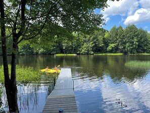 Property grounds - Big Pines Cabin: A Waterfront Retreat with Private Dock (Belgrade)
