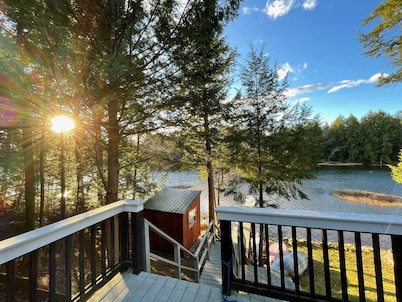 Big Pines Cabin: A Waterfront Retreat with Private Dock