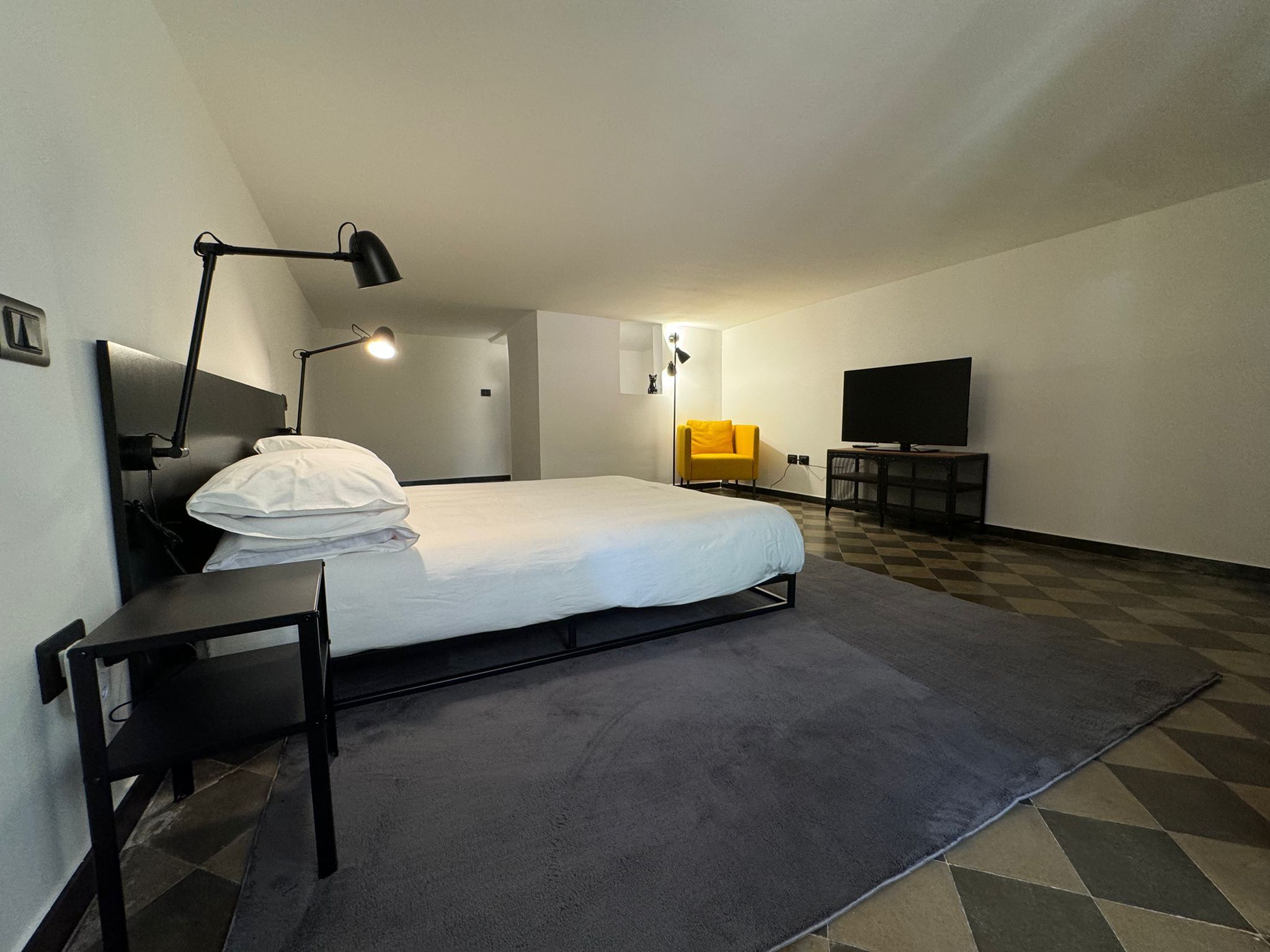 1 bedroom, desk, iron/ironing board, free WiFi