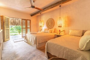 デラックス ダブルルーム バルコニー ガーデンビュー