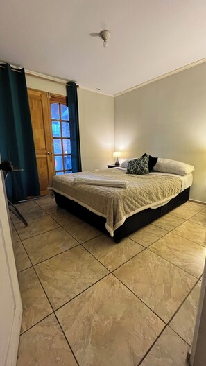 Classic Double Room | Free WiFi - Fast Track SCL AirPort (Santiago)