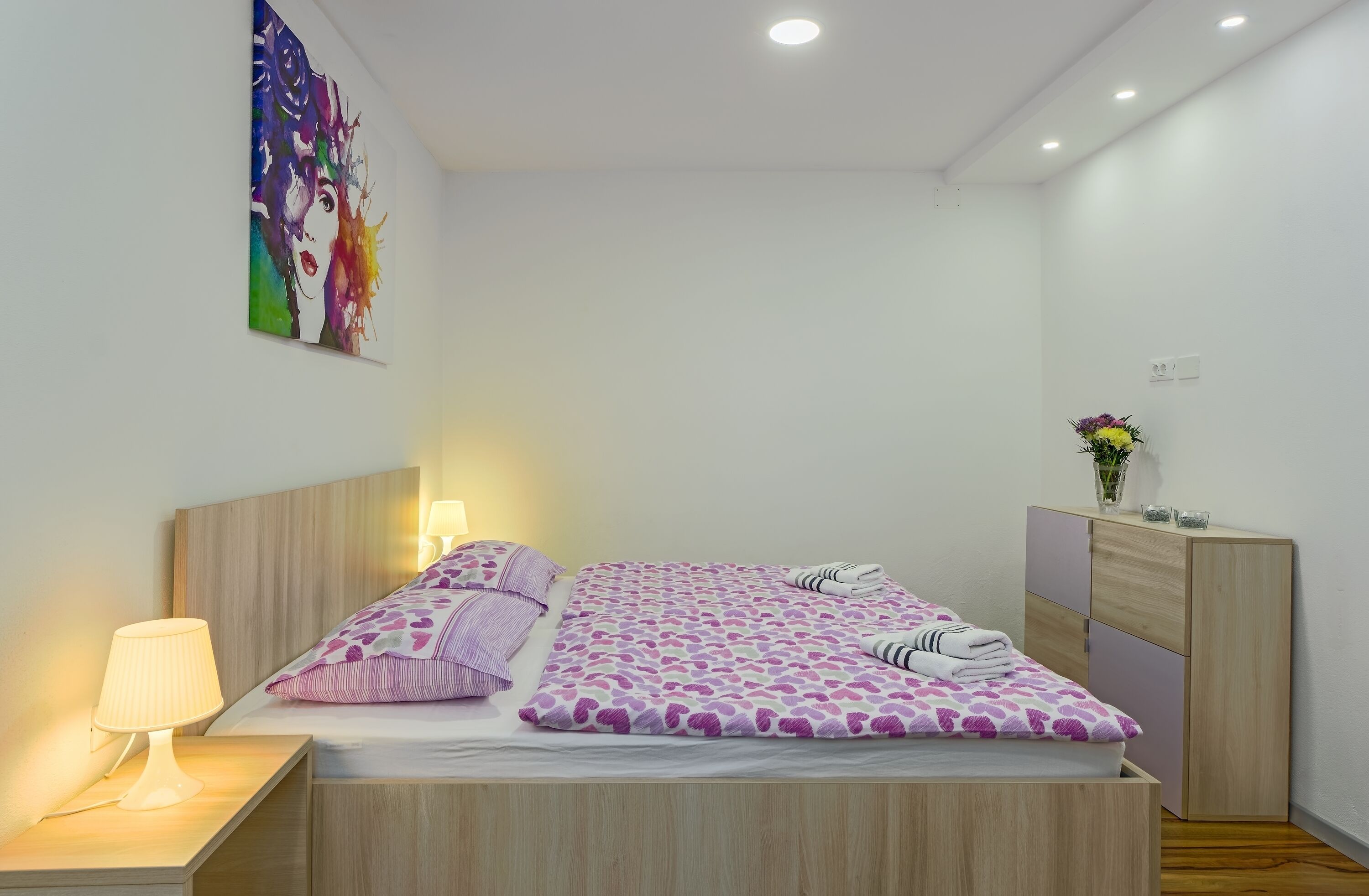 1 bedroom, desk, iron/ironing board, WiFi