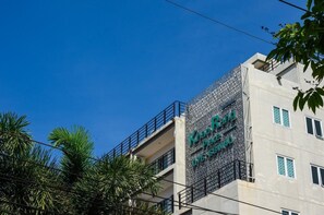Exterior detail - Khao Rang Place (Phuket)