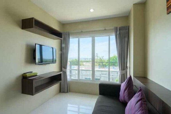 تجهيزات عازلة للصوت