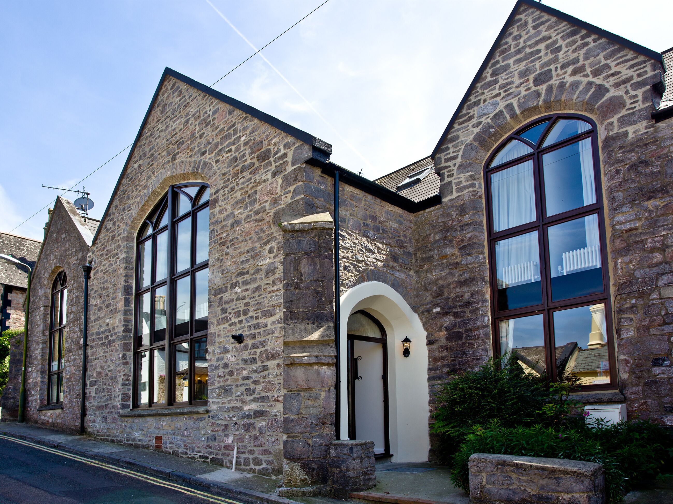 المنشأة من الخارج