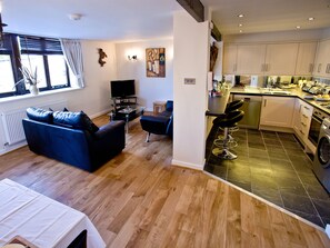 Geschirrspüler, Hochstuhl