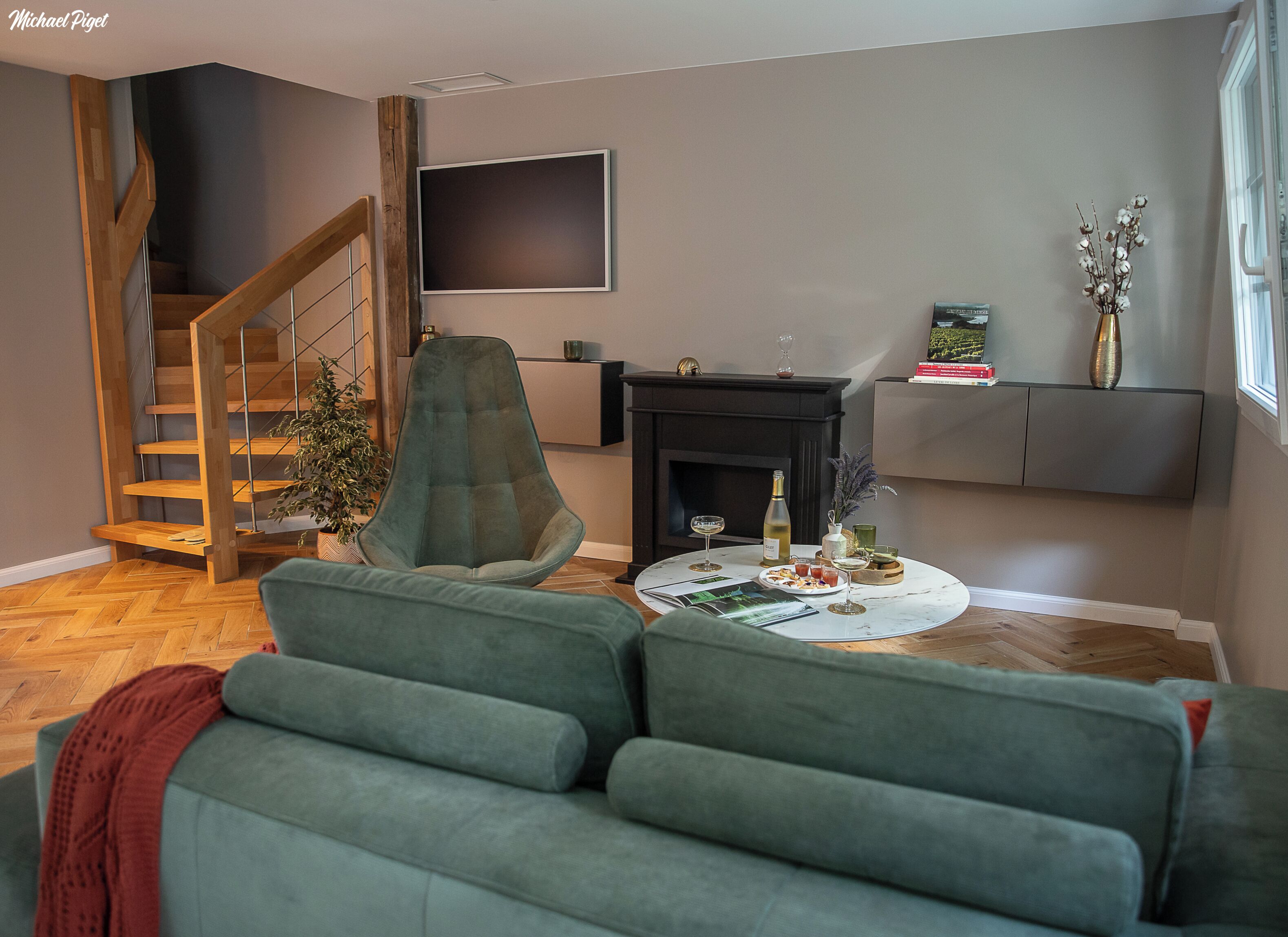 TV, fireplace, table tennis