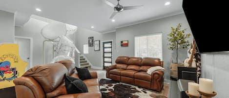 Smart TV, video games