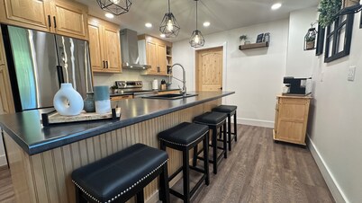 NEW! 3-bed farmhouse in Duncansville w AC, WiFi.  Close to Blue Knob Ski Resort 