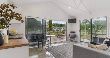 The Landing Pad - Matakana Holiday Retreat