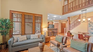 House, Multiple Beds, Fireplace, Mountain View (Haven on the Ridge at Echota) | Living area | 42-inch flat-screen TV with digital channels, fireplace