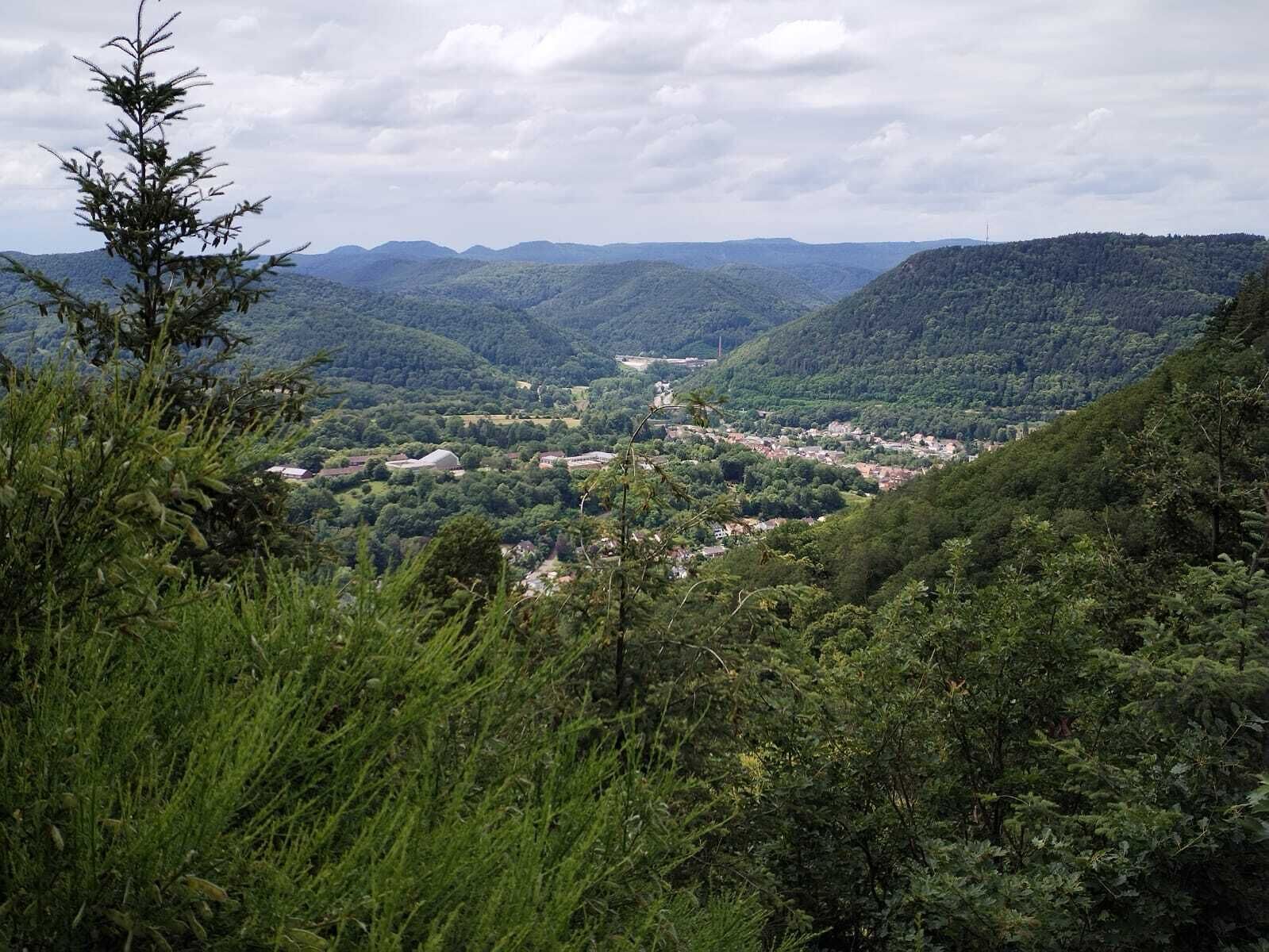 2 chambres, bureau, Wi-Fi gratuit, draps fournis