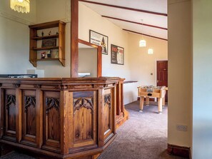 Lobby - There are too many facilities at Cliff Lodge to list… from pool to hot tub. (Torquay)