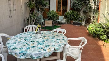 Ristorazione all'aperto