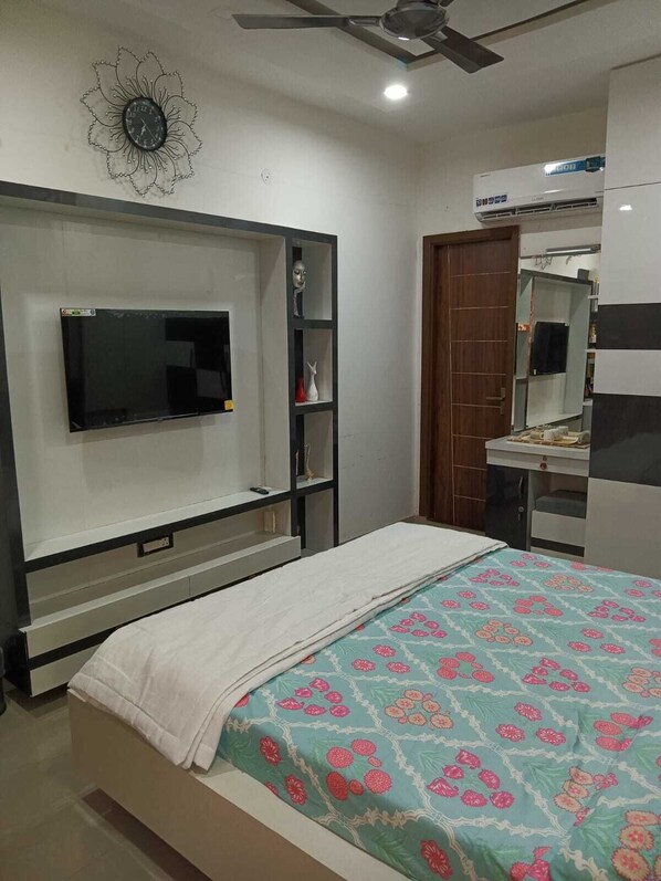 1 bedroom, in-room safe, iron/ironing board, free WiFi - The Great Escape (Raja Sansi)