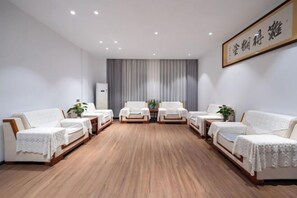 Business center - Mengzi Yufeng Hotel (Mengzi)